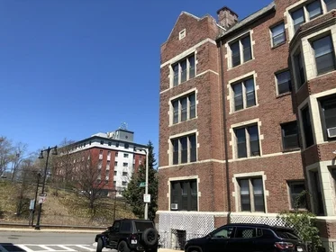 Logement entier en résidence à 4, Commonwealth Ct., Unit 17, Brighton, Boston, MA, 02135, image 6 de 15
