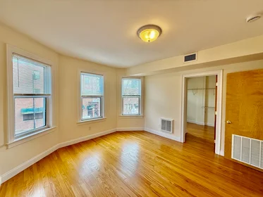 整套公寓 在住宅内 在 724, Cambridge St., Unit 2, Wellington, Cambridge, MA, 02141, 21的图像14