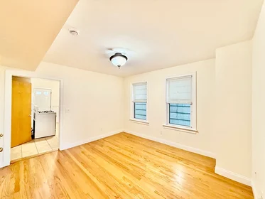 整套公寓 在住宅内 在 724, Cambridge St., Unit 2, Wellington, Cambridge, MA, 02141, 21的图像17