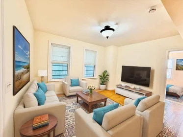 整套公寓 在住宅内 在 724, Cambridge St., Unit 2, Wellington, Cambridge, MA, 02141, 21的图像9
