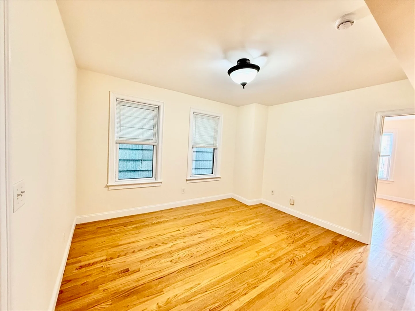 724, Cambridge St., Unit 2, Wellington, Cambridge, MA, 02141