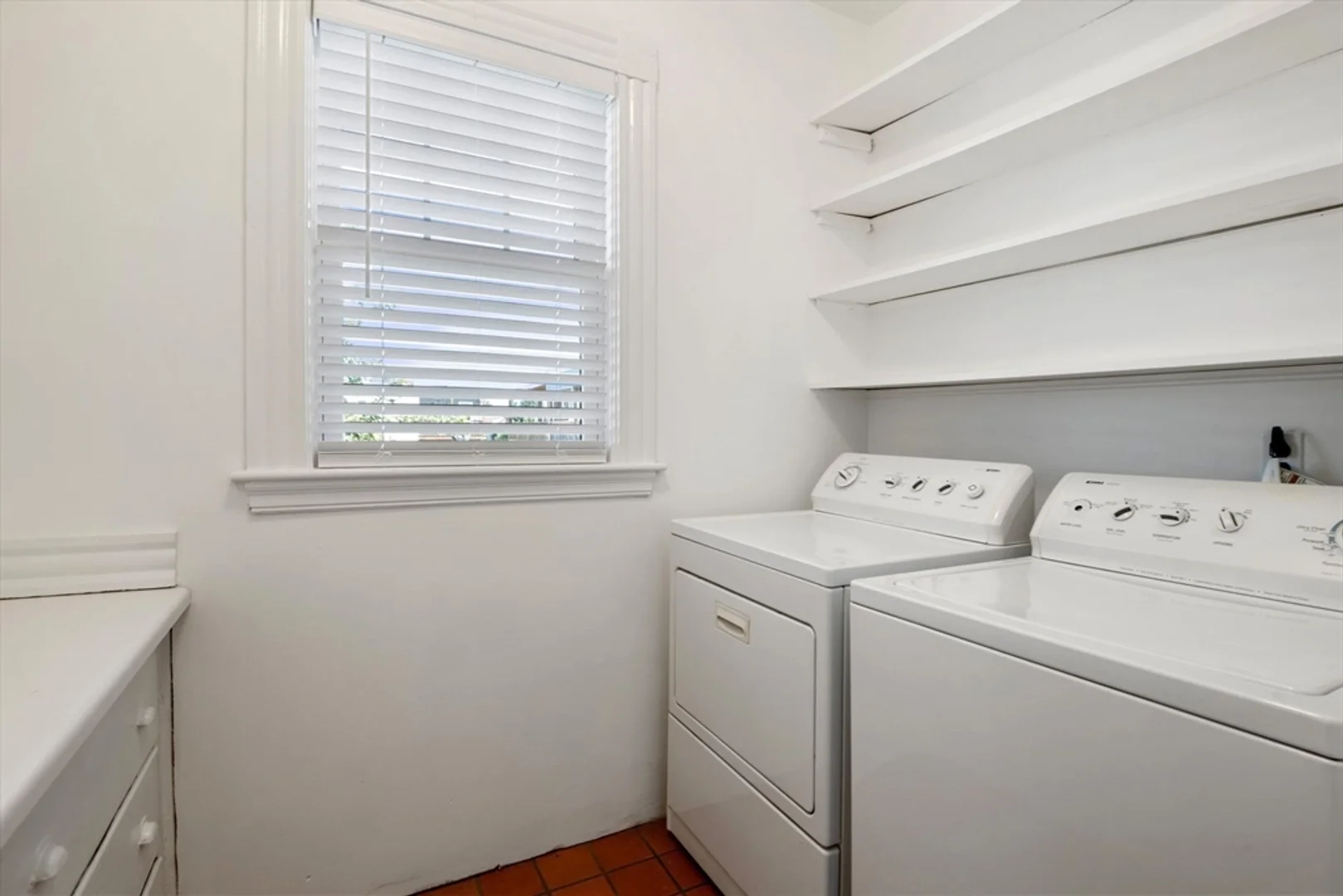 5, Pearl, Unit 1, Dorchester, Boston, MA, 02125