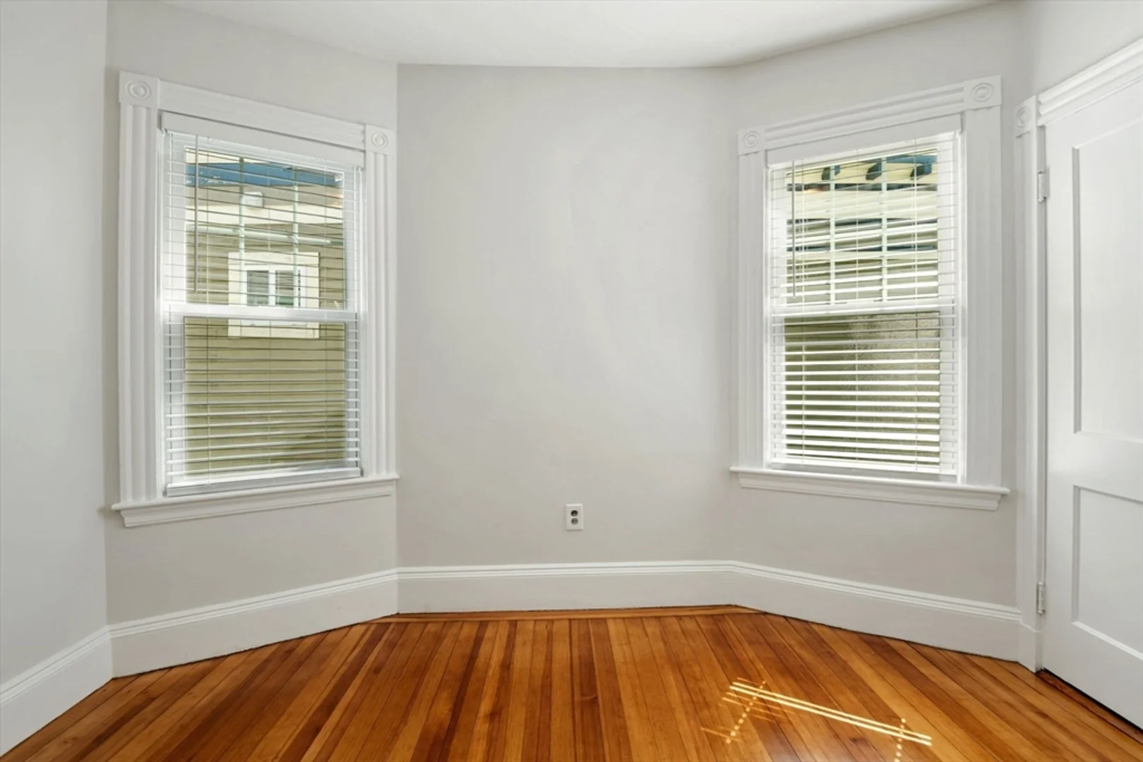 5, Pearl, Unit 1, Dorchester, Boston, MA, 02125