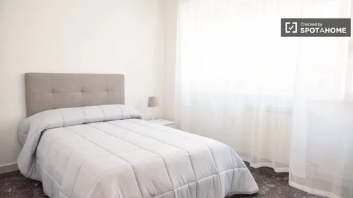 Privatzimmer in der Via Emilio Albertario, bild 2 von 19