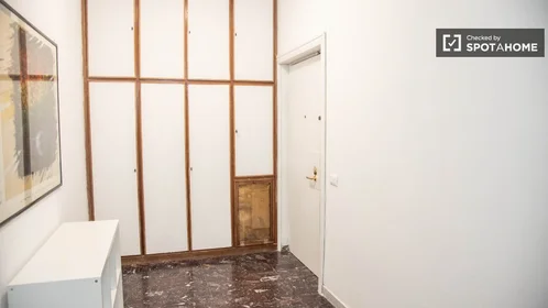 Privatzimmer in der Via Emilio Albertario, bild 15 von 19