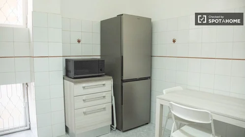 Privatzimmer in der Via Emilio Albertario, bild 10 von 19