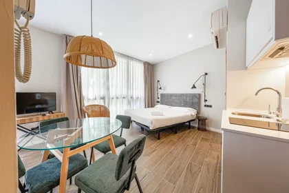 Apartamento inteiro em Carrer dels Tiradors 1, imagem 1 de 15