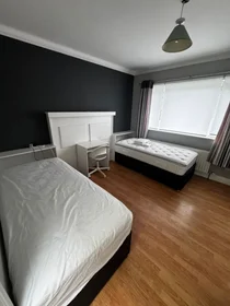 Prywatny pokój w rezydencji 111 Davisville Ave, Toronto, ON M4S 1G5, Canada, obraz 16 43