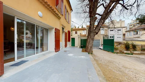 Privatzimmer in der rue Clinique, bild 16 von 19