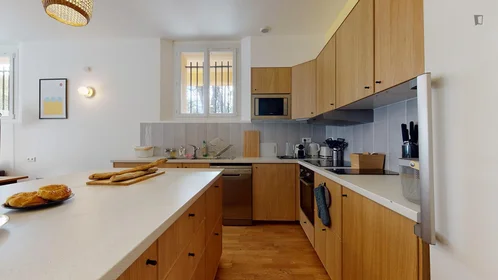 Privatzimmer in der rue Clinique, bild 10 von 19