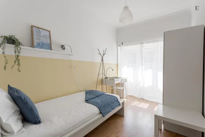 Habitación privada en Largo Manuel Emídio da Silva, imagen 1 de 17