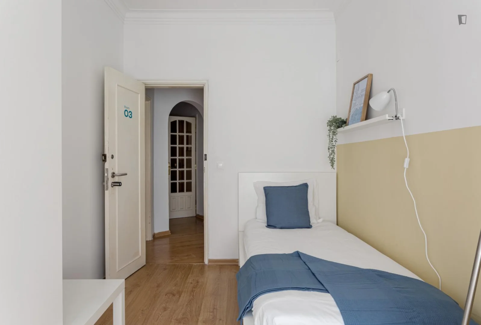 Habitación estudiantil económica con ubicación conveniente en 