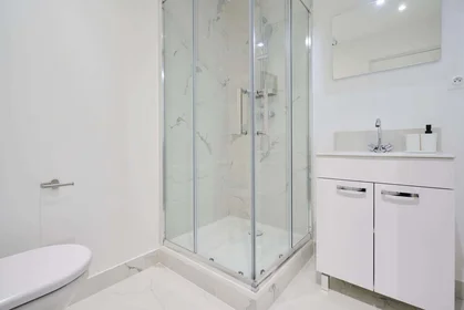 Chambre privée à 271 Rue d'Estienne d'Orves, 92700 Colombes, France, image 5 de 39