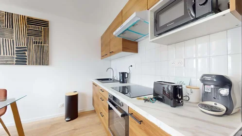 Quarto privado em 1 Rue Vauban, 54000 Nancy, France, imagem 8 de 17
