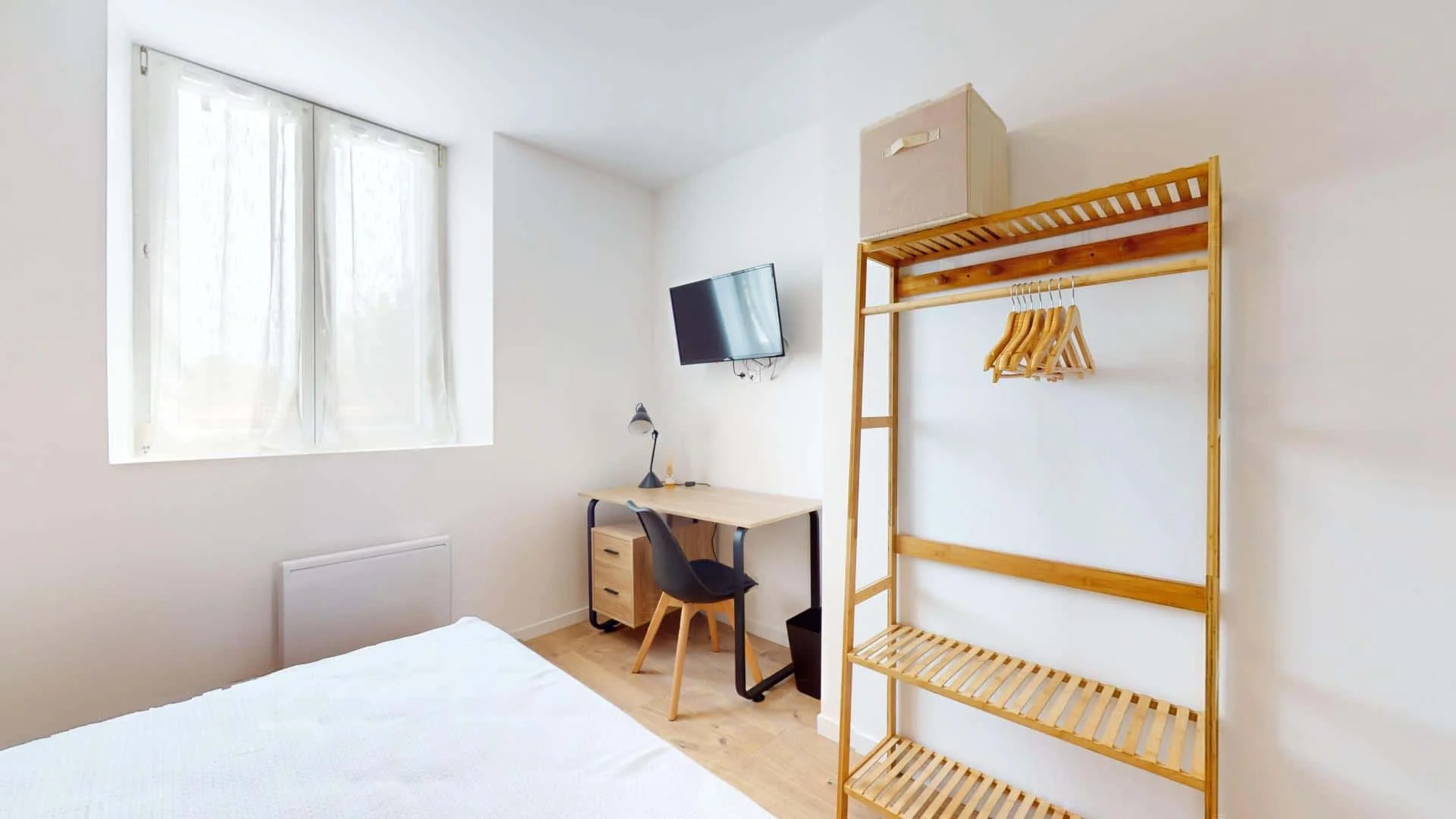 Quarto de estudante económico perto do campus em 