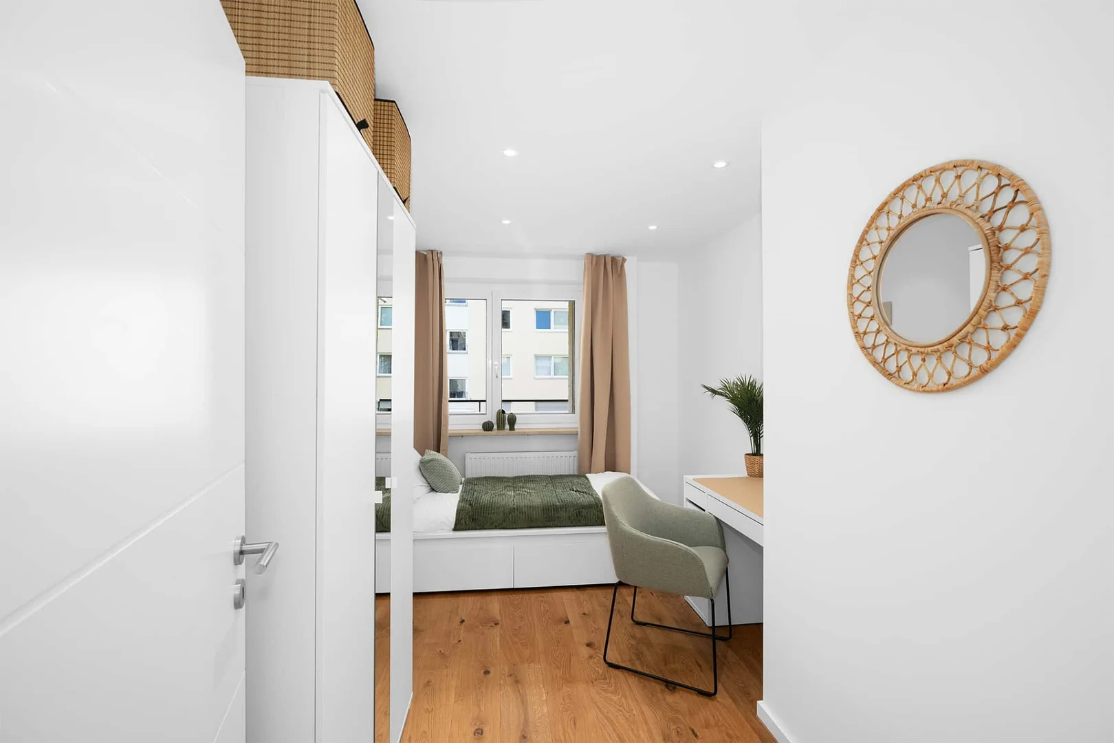 Camera per studenti in  con area studio e servizi in comune