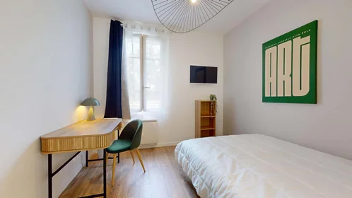 Özel oda konumu 9 Rue du Grand Pin, 06100 Nice, France, 4 18 görüntüsü