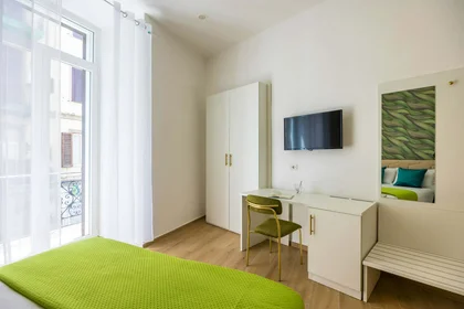 Appartamento intero in Via Benedetto Cairoli, 80141 Napoli NA, Italy, immagine 1 di 10