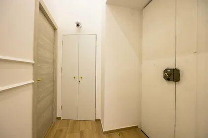 Gesamte Unterkunft in der Via Benedetto Cairoli, 80141 Napoli NA, Italy, bild 34 von 40