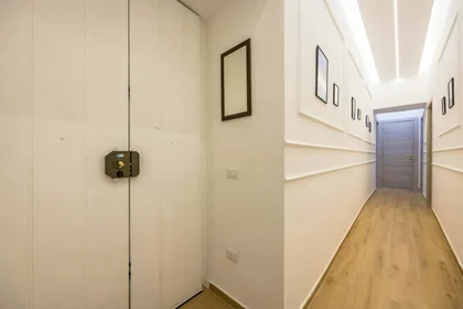 Gesamte Unterkunft in der Via Benedetto Cairoli, 80141 Napoli NA, Italy, bild 35 von 40