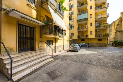 Appartamento intero in Salita Sant'Antonio Ai Monti, 80135 Napoli NA, Italy, immagine 20 di 29