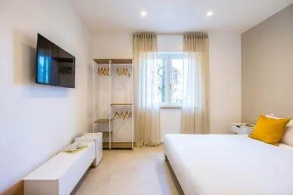 Appartamento intero in Salita Sant'Antonio Ai Monti, 80135 Napoli NA, Italy, immagine 6 di 29