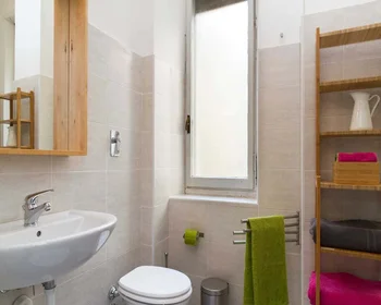 Habitación privada en Via Larga, 26, 20122 Milano MI, Italy, imagen 23 de 29