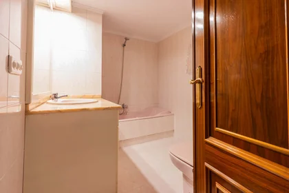 Private room at Av. de Burjassot, 46015 València, Valencia, Spain, image 1 of 33