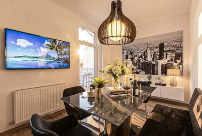 Apartamento inteiro em Heiliggeiststraße 2b, 6020 Innsbruck, Austria, imagem 1 de 5