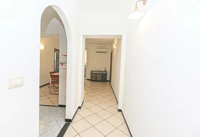 Habitación privada en Via Giacomo Buranello, 2, 16149 Genova GE, Italia, imagen 23 de 32