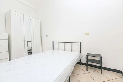 Habitación privada en Via Giacomo Buranello, 2, 16149 Genova GE, Italia, imagen 6 de 32