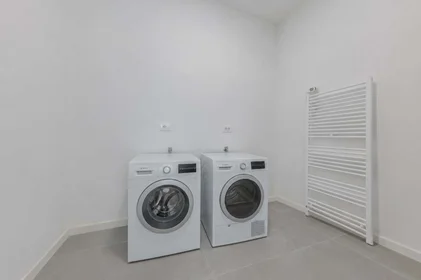 Habitación privada en Via Giovanni Pascoli, 39, 34141 Trieste TS, Italy, imagen 15 de 17