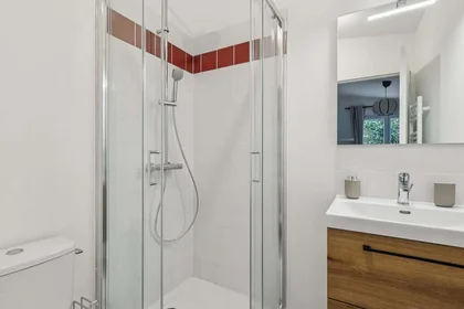 Özel oda konumu 2 Rue de Sèvres, 92100 Boulogne-Billancourt, France, 3 15 görüntüsü