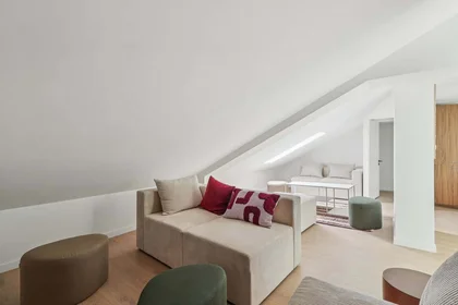 Özel oda konumu 2 Rue de Sèvres, 92100 Boulogne-Billancourt, France, 9 15 görüntüsü