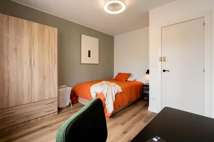 Quarto privado em Carrer de Sardà, 64, 08203 Sabadell, Barcelona, Spain, imagem 2 de 14