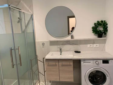Habitación privada en Via Paolo Sarpi, 8 B, 33100 Udine UD, Italia, imagen 13 de 15