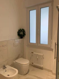 Habitación privada en Via Paolo Sarpi, 8 B, 33100 Udine UD, Italia, imagen 15 de 15