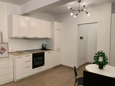 Habitación privada en Via Paolo Sarpi, 8 B, 33100 Udine UD, Italia, imagen 10 de 15