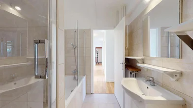 Quarto privado em 42 Rue d'Oradour-sur-Glane, 75015 Paris, France, imagem 14 de 16