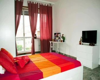 Özel oda konumu 3, Via Privata Reggio, Milano, 20121, 2 34 görüntüsü