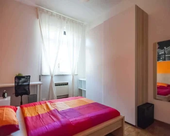 Privatzimmer in der Piazza Manfredi Azzarita, 4, 40122 Bologna BO, Italy, bild 6 von 28