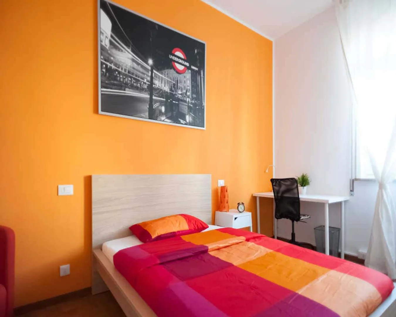 Economical student room with convenient location in 