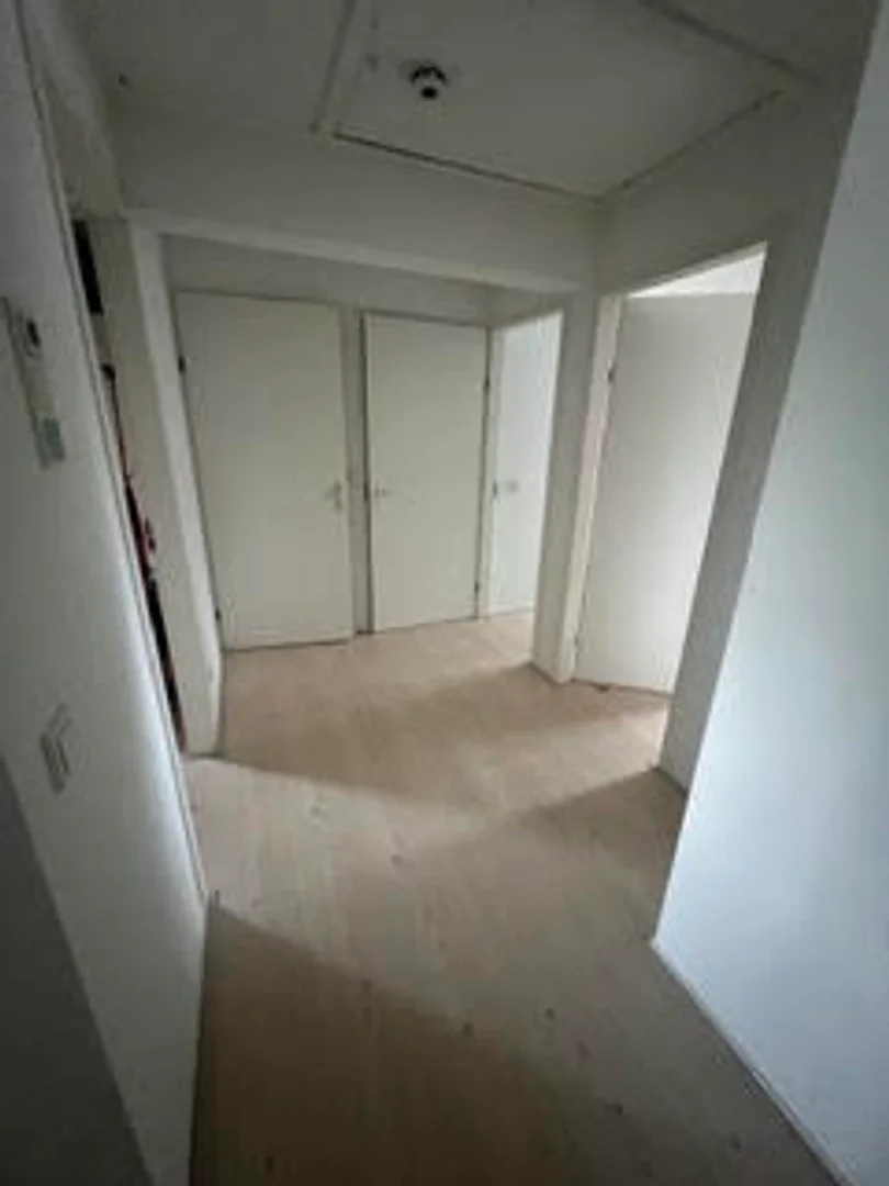 'de öğrenci dairesinde, tamamen mobilyalı kiralık oda