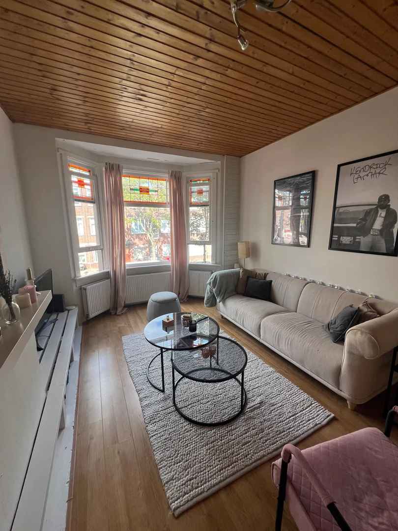 Student-friendly room in  with modern amenities
