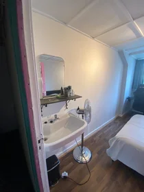 Quarto privado em Oldenzaalsestraat, imagem 6 de 10