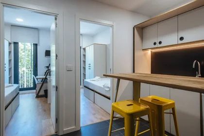 Quarto compartilhado em residência em Avda de la palmera 17, imagem 1 de 11