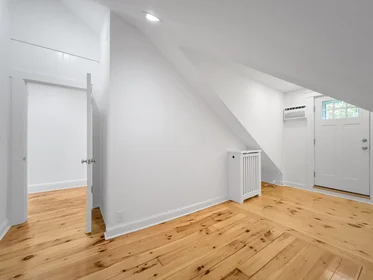 Alojamiento entero en residencia en 100, Chestnut Ave., Unit 3, Jamaica Plain, Boston, MA, 02130, imagen 22 de 23
