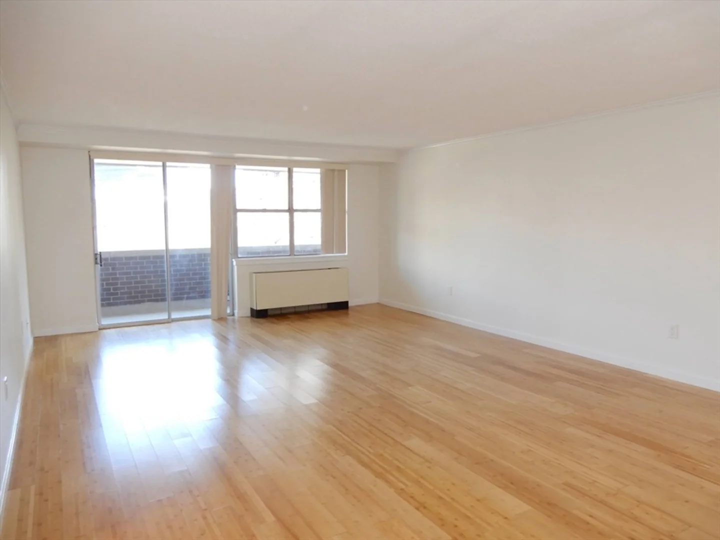 9, Hawthorne Pl., Unit 6J, West End, Boston, MA, 02114
