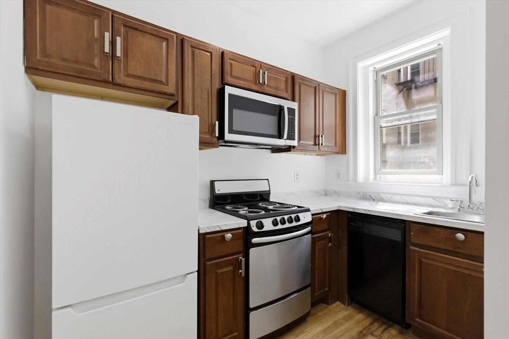 1673, Commonwealth Ave., Unit 3, Brighton, Boston, MA, 02135