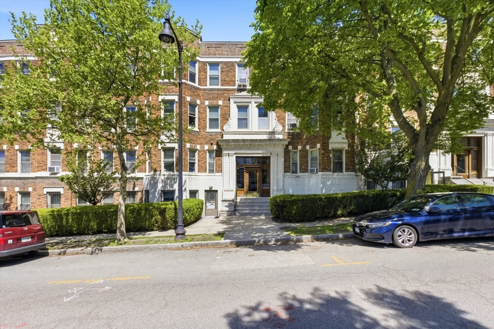 1673, Commonwealth Ave., Unit 3, Brighton, Boston, MA, 02135
